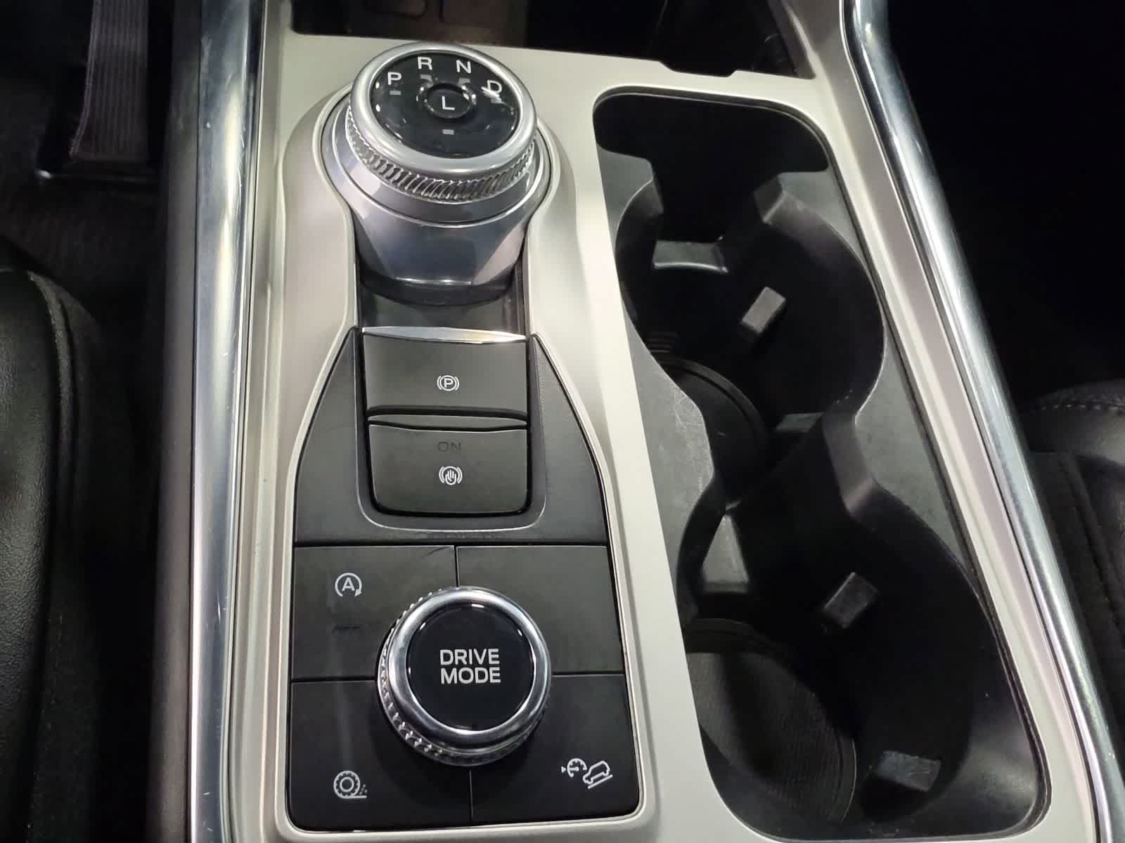 Used 2023 Ford Explorer Platinum w/ Technology Package AWD/4WD image 27