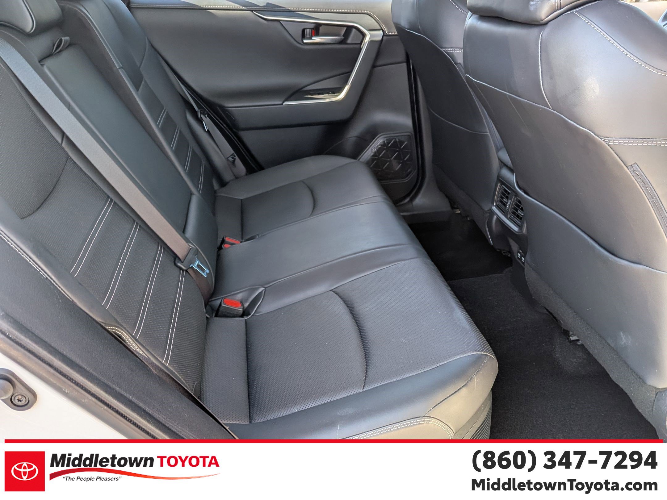 Used 2019 Toyota RAV4 Limited w/ Limited Grade Weather Package AWD/4WD image 35