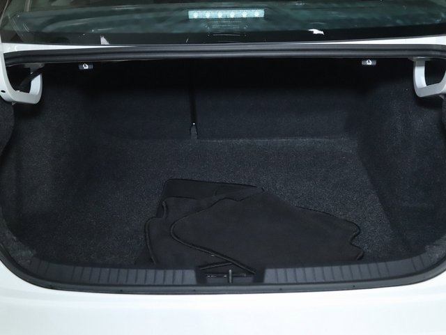 Certified 2025 Volkswagen Jetta S image 28