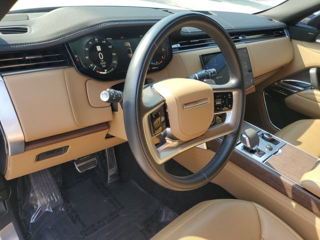 Certified 2023 Land Rover Range Rover Long Wheelbase SE AWD/4WD image 18
