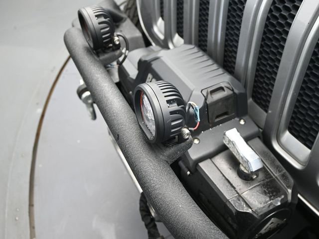 Used 2020 Jeep Wrangler Unlimited Sahara AWD/4WD image 22