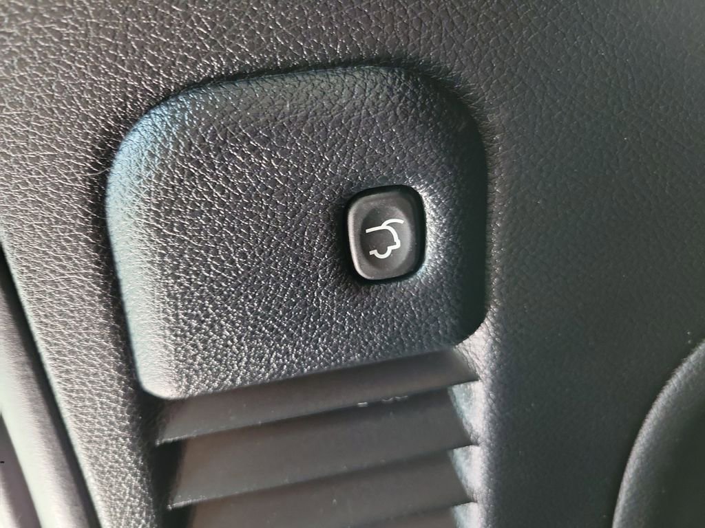 Used 2022 Jeep Grand Cherokee Limited image 21