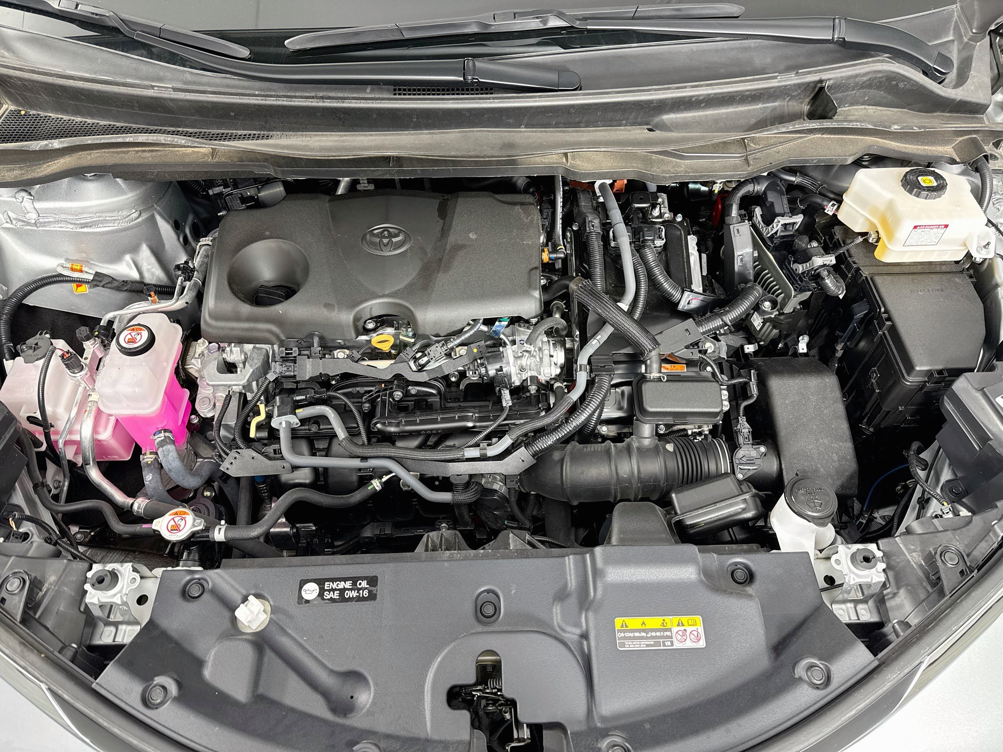 Certified 2025 Toyota Sienna LE FWD image 30