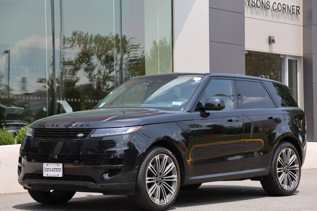 Used 2024 Land Rover Range Rover Sport SE AWD/4WD image 1
