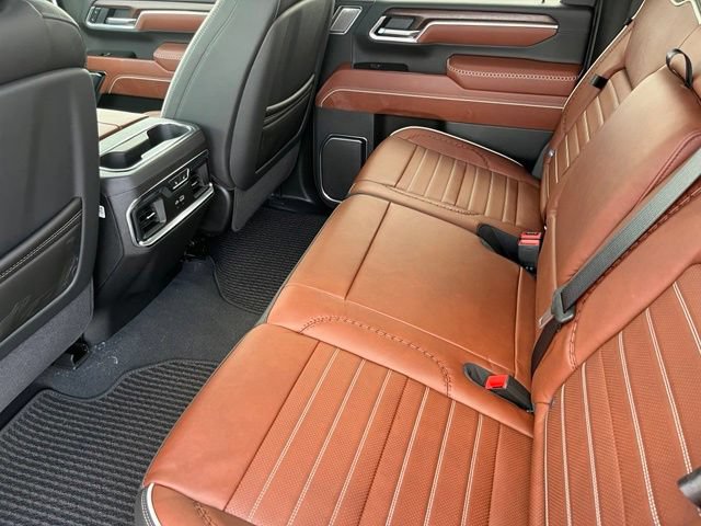 New 2026 GMC Sierra 3500 Denali Ultimate w/ LPO, Black Badging Package AWD/4WD image 19