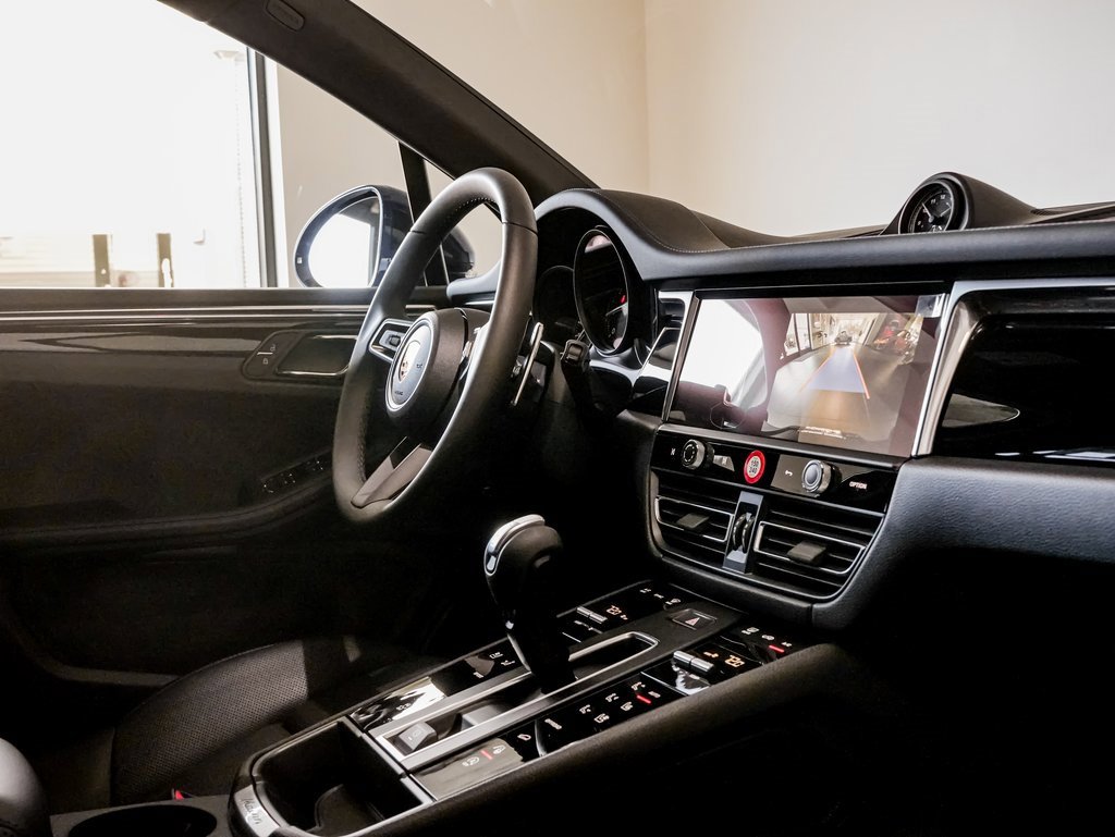 New 2026 Porsche Macan image 31