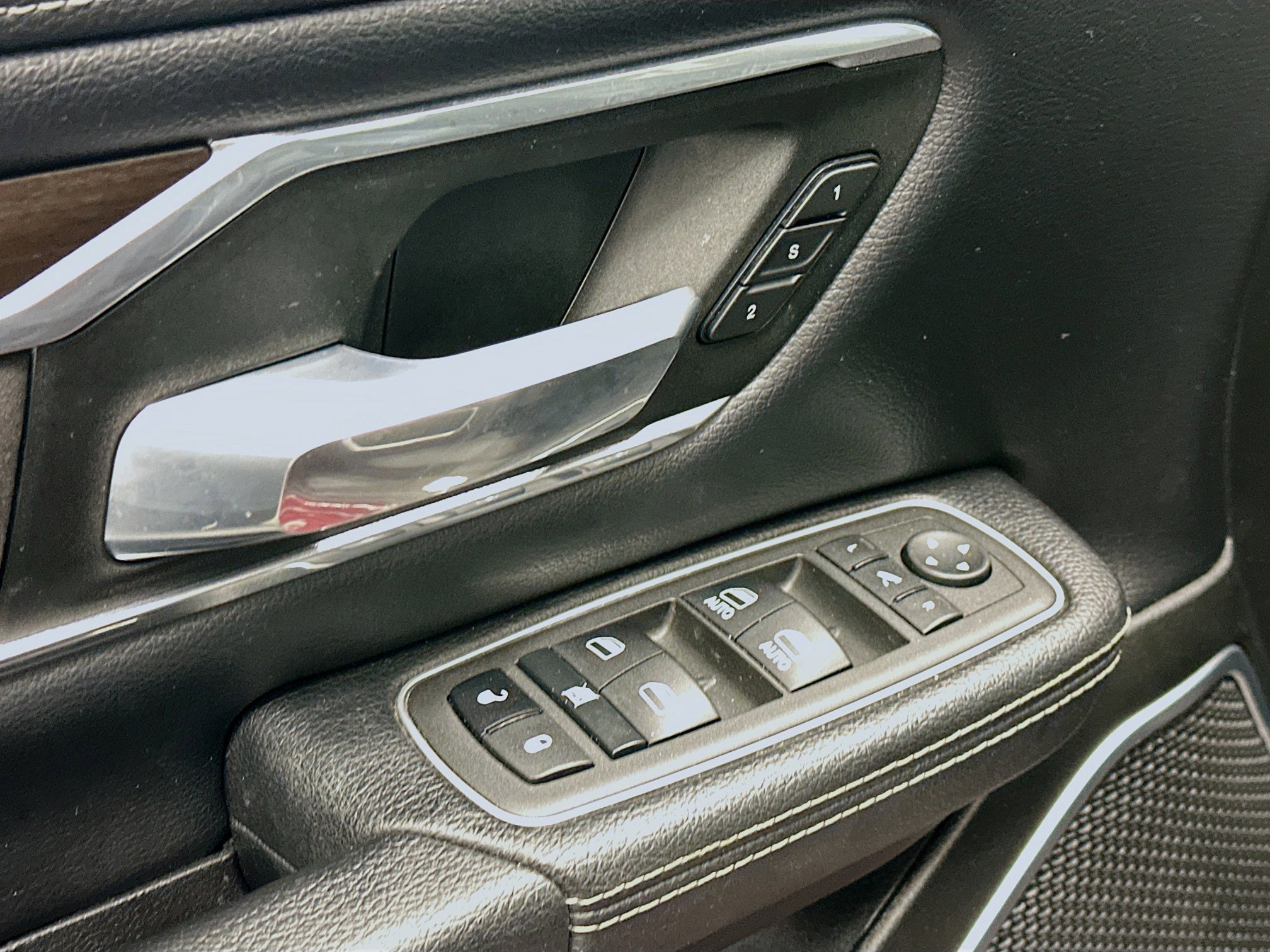 Used 2022 RAM 1500 Laramie image 15