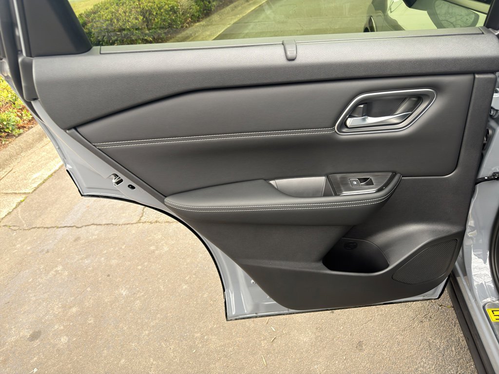 New 2026 Nissan Rogue Platinum w/ Tech Package image 30