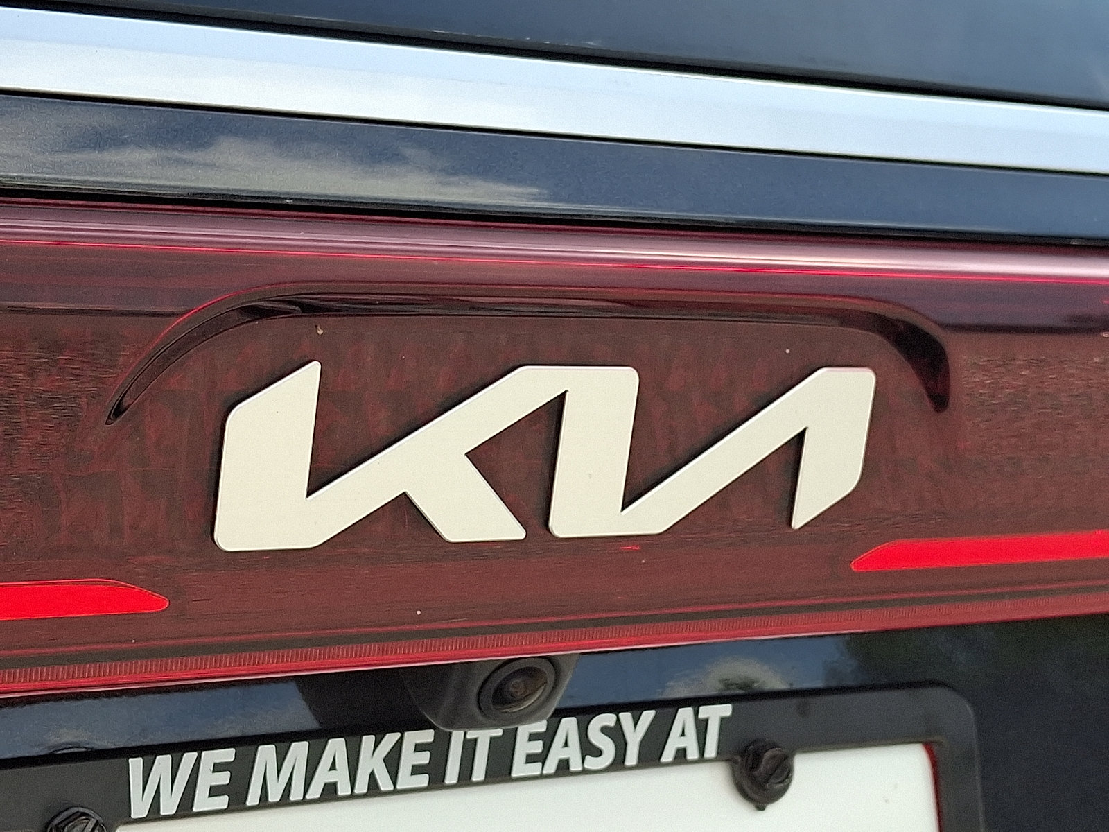 Certified 2024 Kia Carnival LX FWD image 31