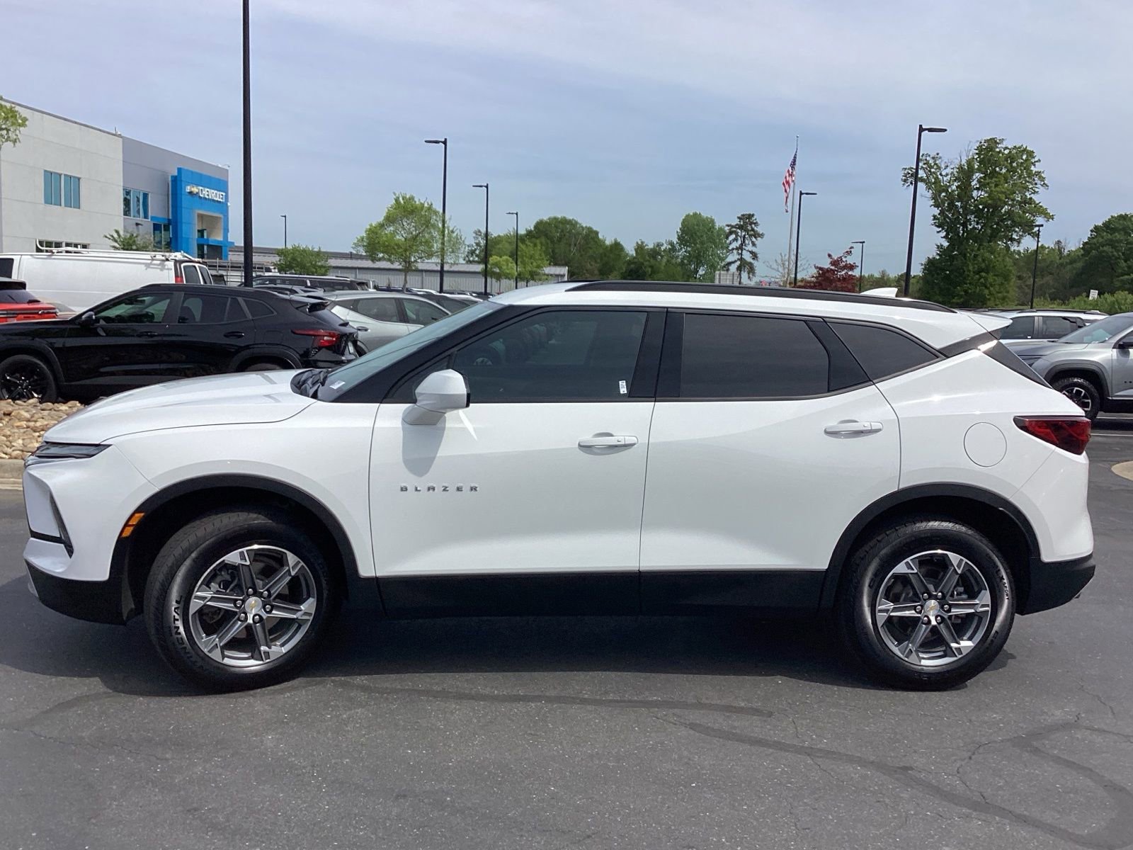 Used 2024 Chevrolet Blazer LT w/ Convenience Package image 6