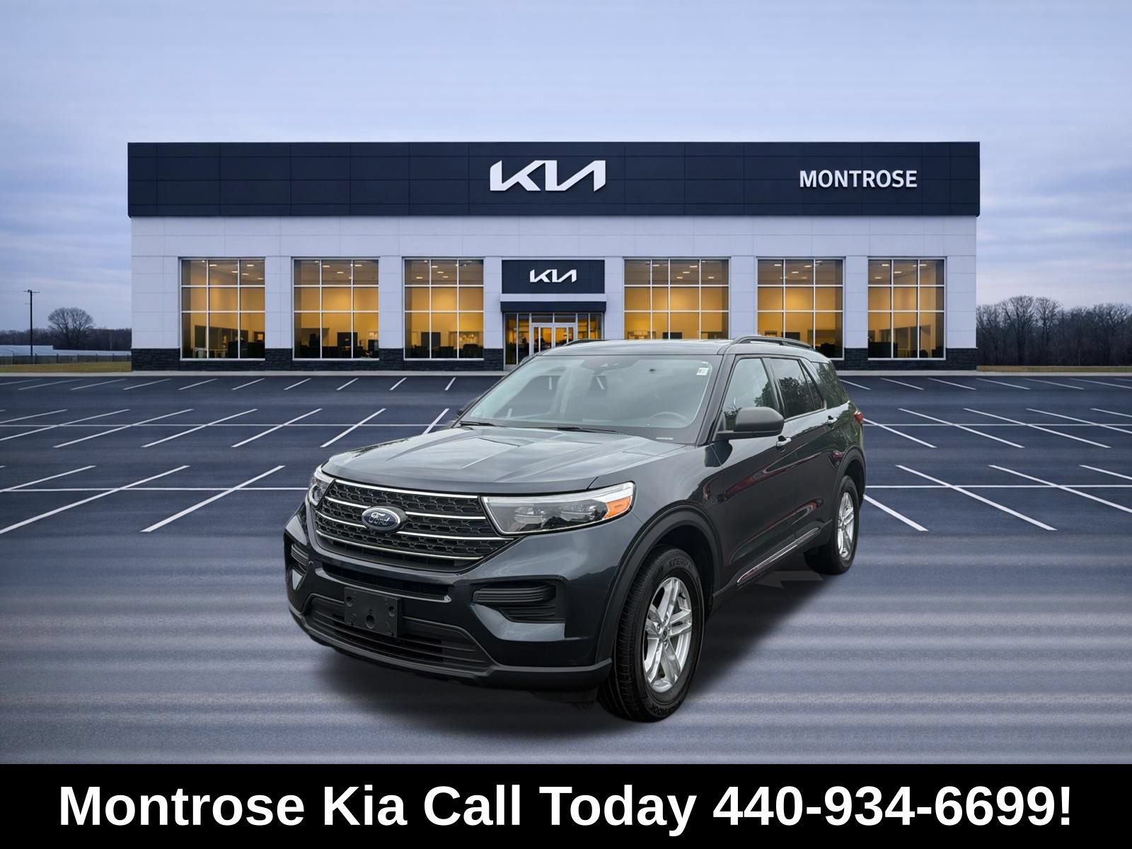 Used 2023 Ford Explorer XLT w/ Class IV Trailer Tow Package AWD/4WD image 1