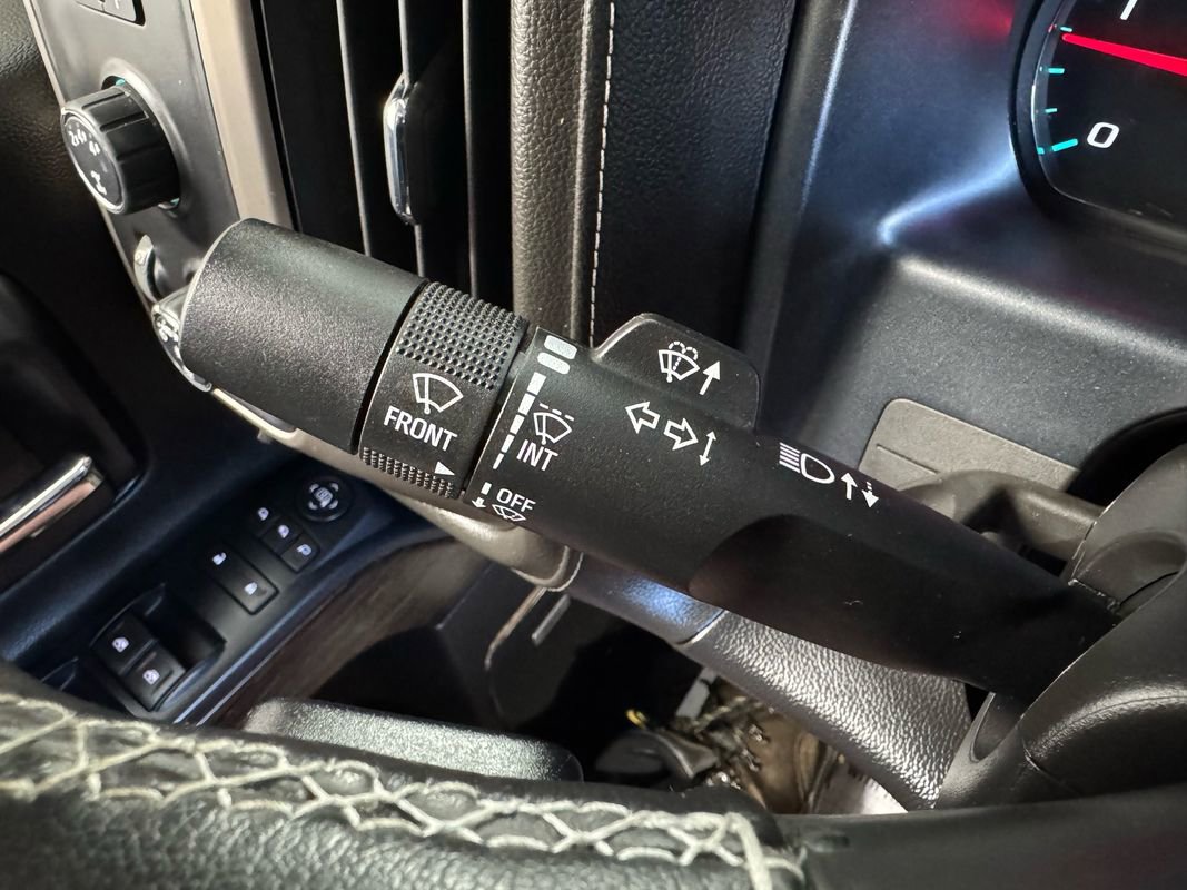 Used 2019 GMC Sierra 2500 Denali w/ Duramax Plus Package AWD/4WD image 36