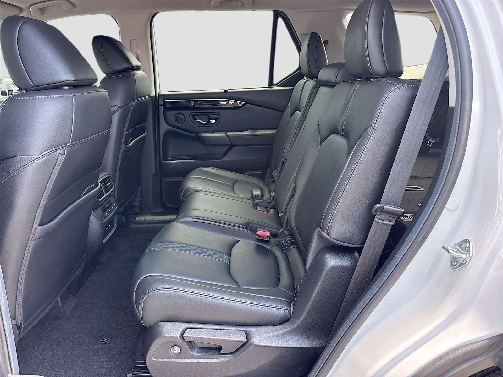 Certified 2024 Honda Pilot EX-L image 27