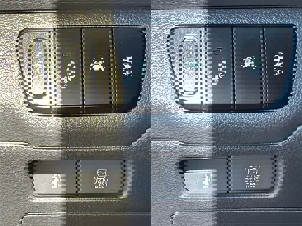 Used 2017 Hyundai Ioniq SEL w/ Tech Package 02 image 32