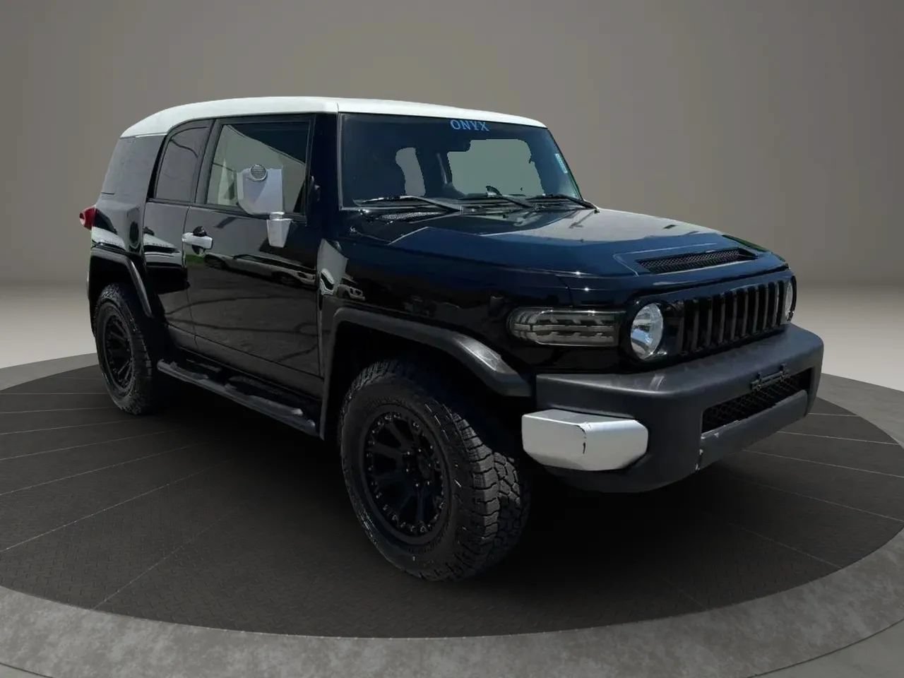 Used 2014 Toyota FJ Cruiser 4WD w/ Upgrade Package image 4
