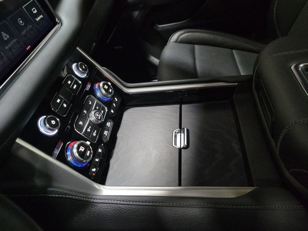 Used 2024 GMC Yukon XL Denali w/ Max Trailering Package image 20