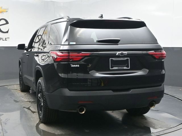 Used 2023 Chevrolet Traverse LT image 35
