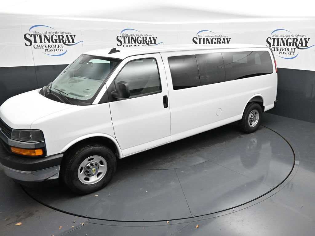 Used 2025 Chevrolet Express 3500 LT w/ LT Preferred Equipment Group RWD image 20