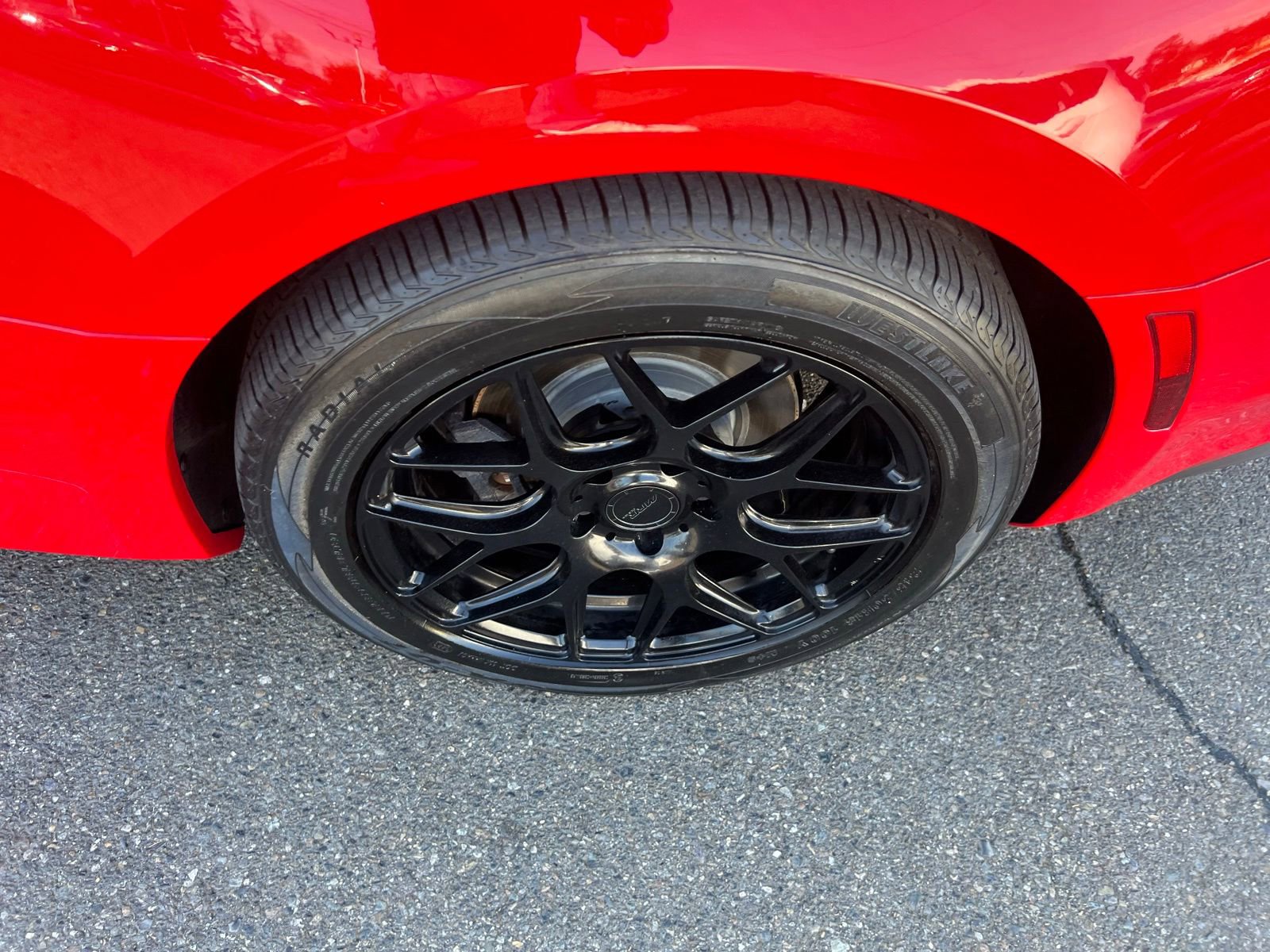 Used 2019 Chevrolet Camaro LT RWD image 12