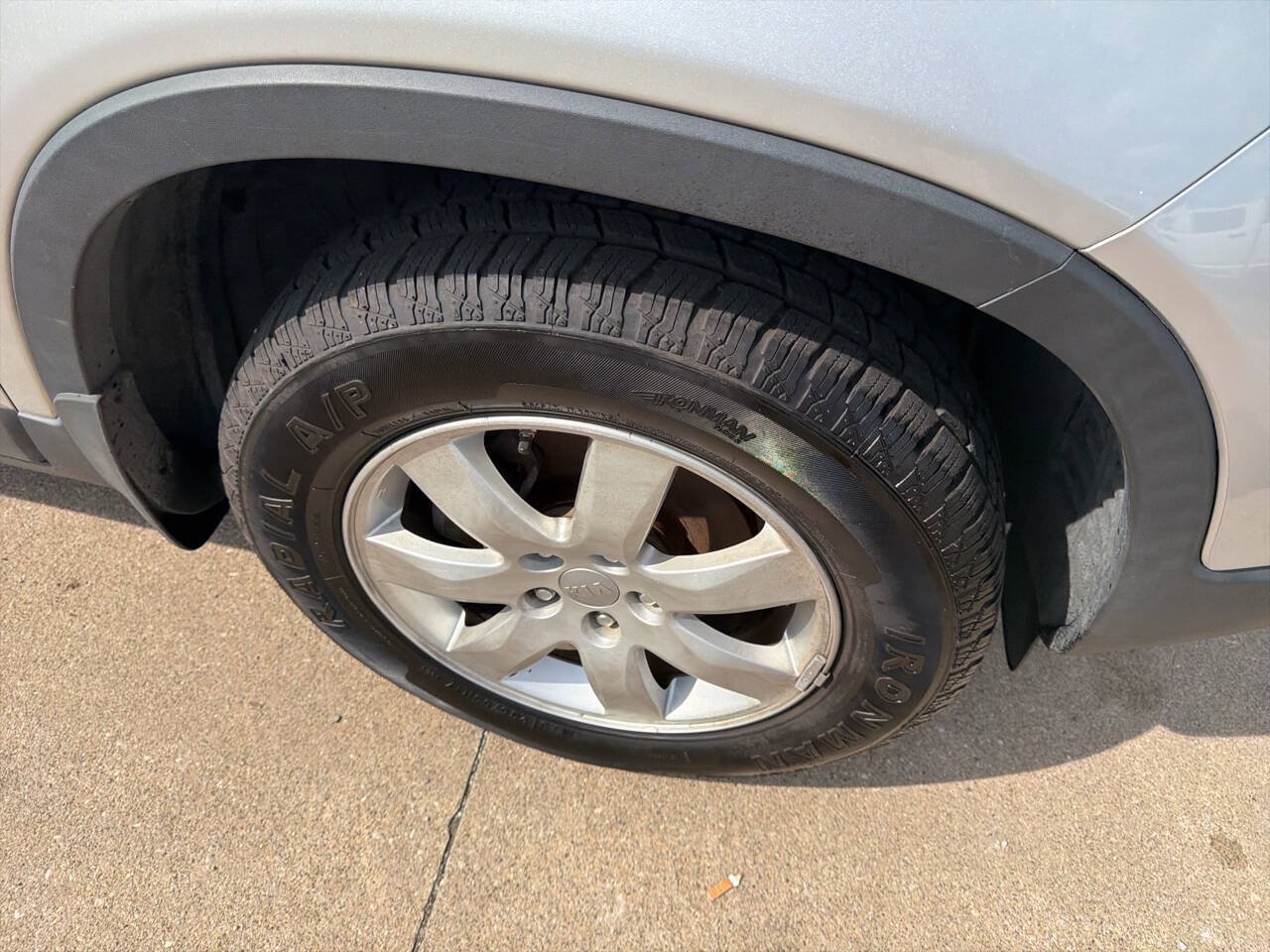 Used 2013 Kia Sorento LX w/ Convenience Pkg FWD image 9