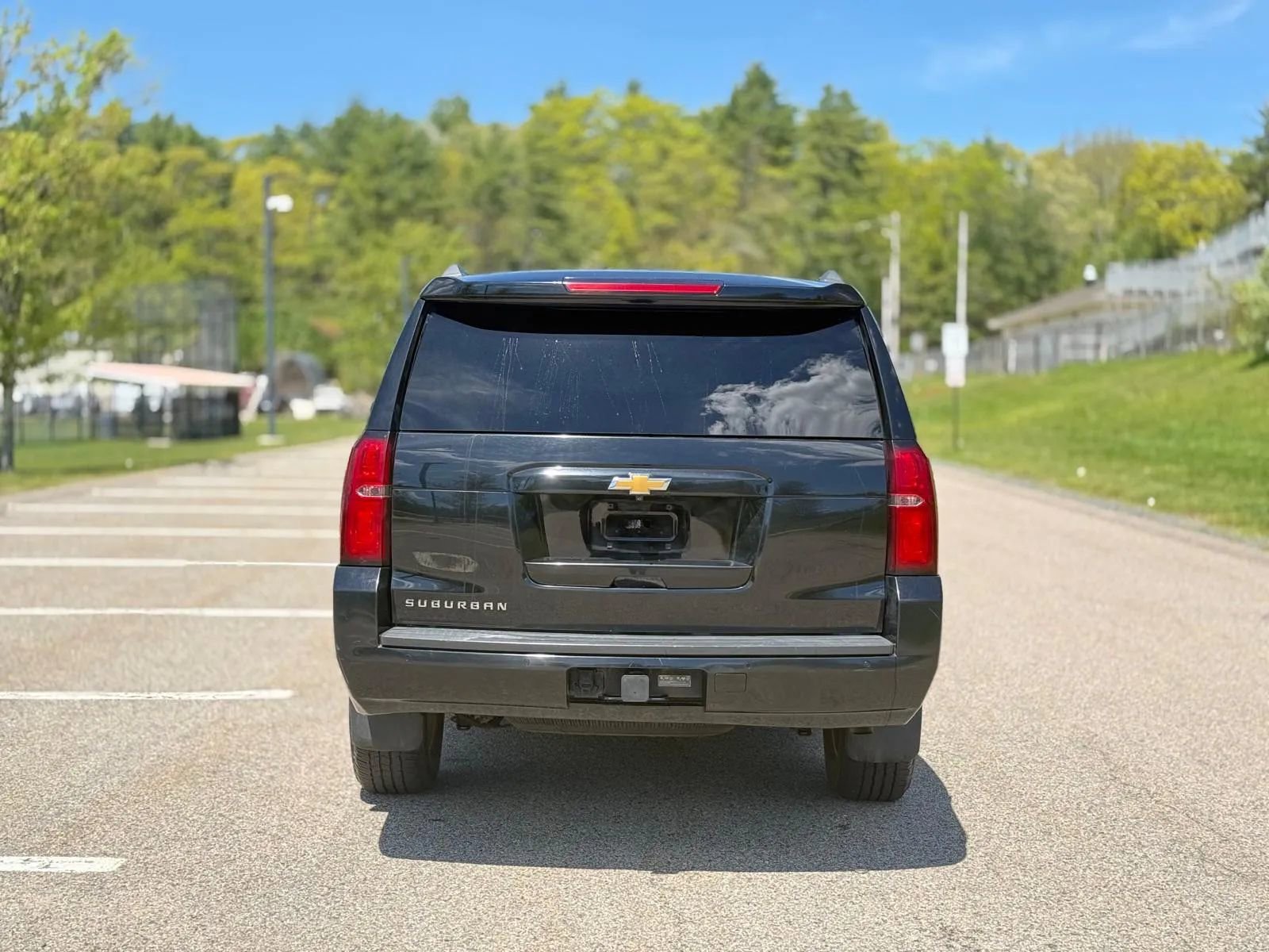 Used 2020 Chevrolet Suburban LT AWD/4WD image 7