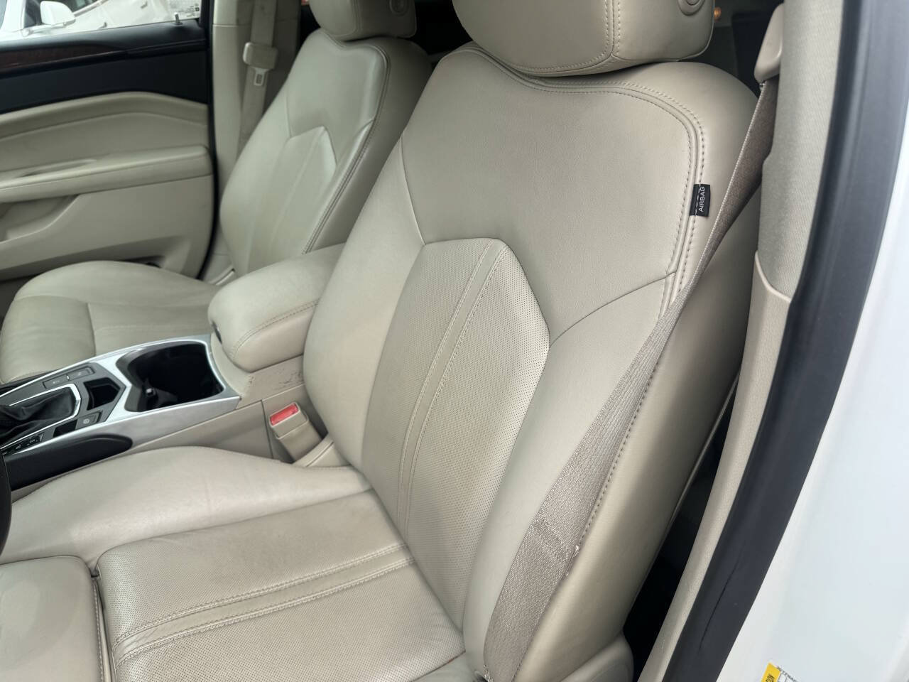 Used 2011 Cadillac SRX Luxury FWD image 15