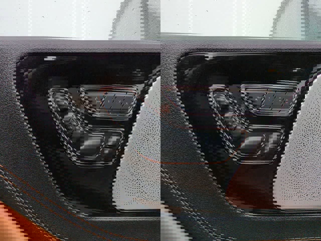 Used 2022 Lincoln Aviator Black Label w/ Dynamic Handling Package image 17