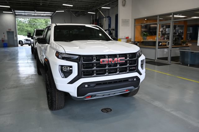 New 2026 GMC Canyon AT4 w/ Technology Plus Package AWD/4WD image 3