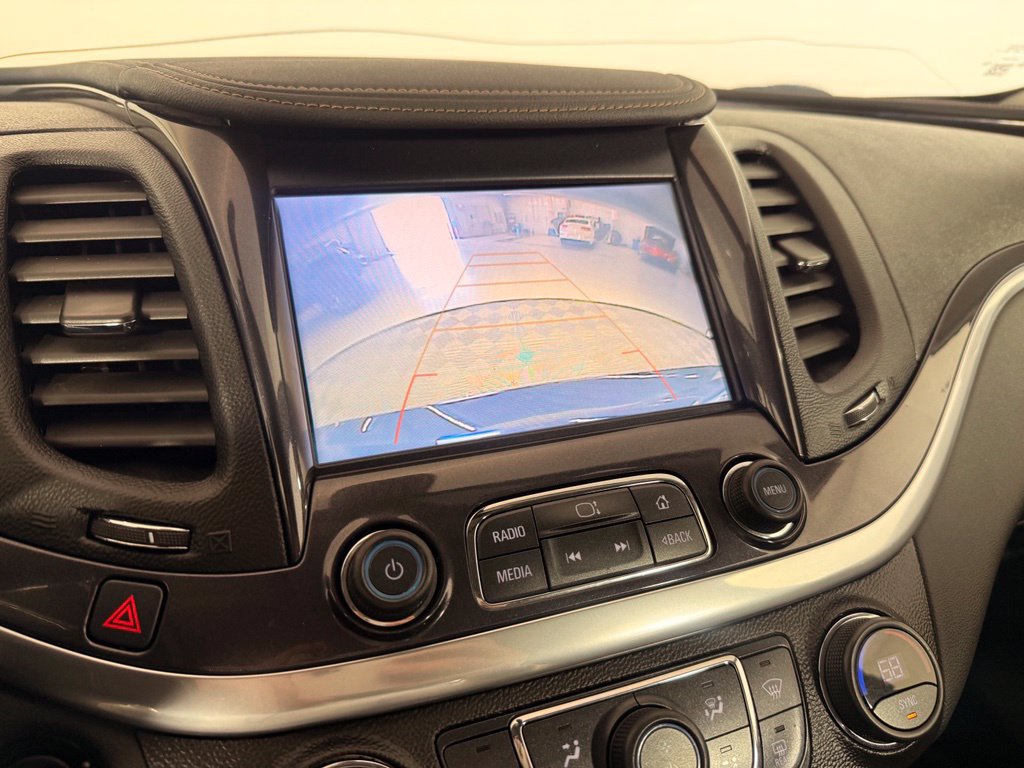Used 2018 Chevrolet Impala LT FWD image 36