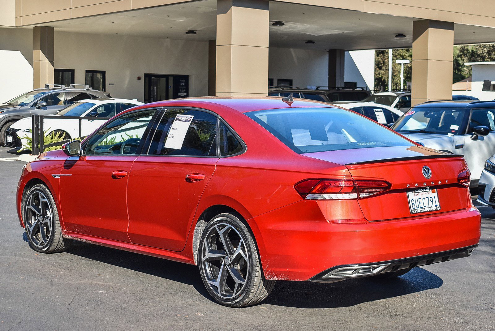 Used 2020 Volkswagen Passat 2.0T R-Line image 4