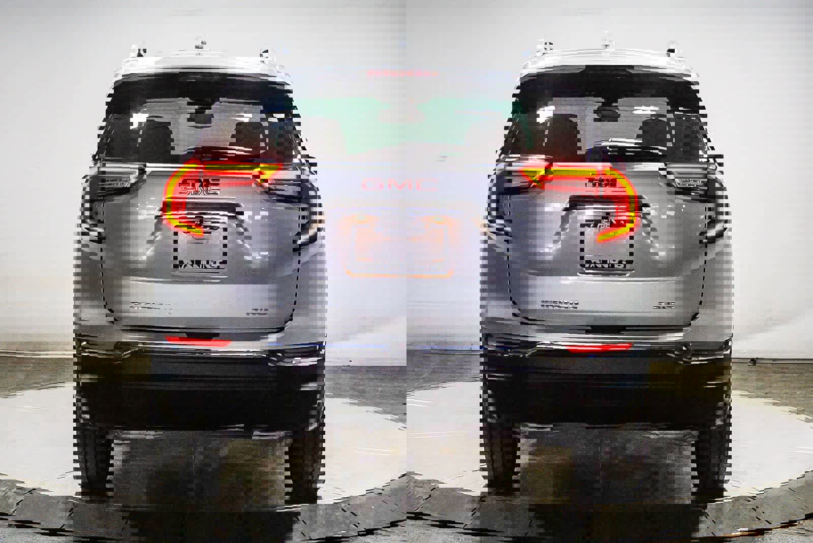 Used 2022 GMC Terrain SLT image 9