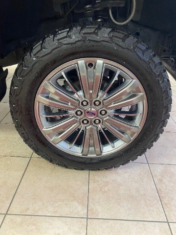 Used 2018 Ford F150 Platinum w/ Equipment Group 701A Luxury image 30