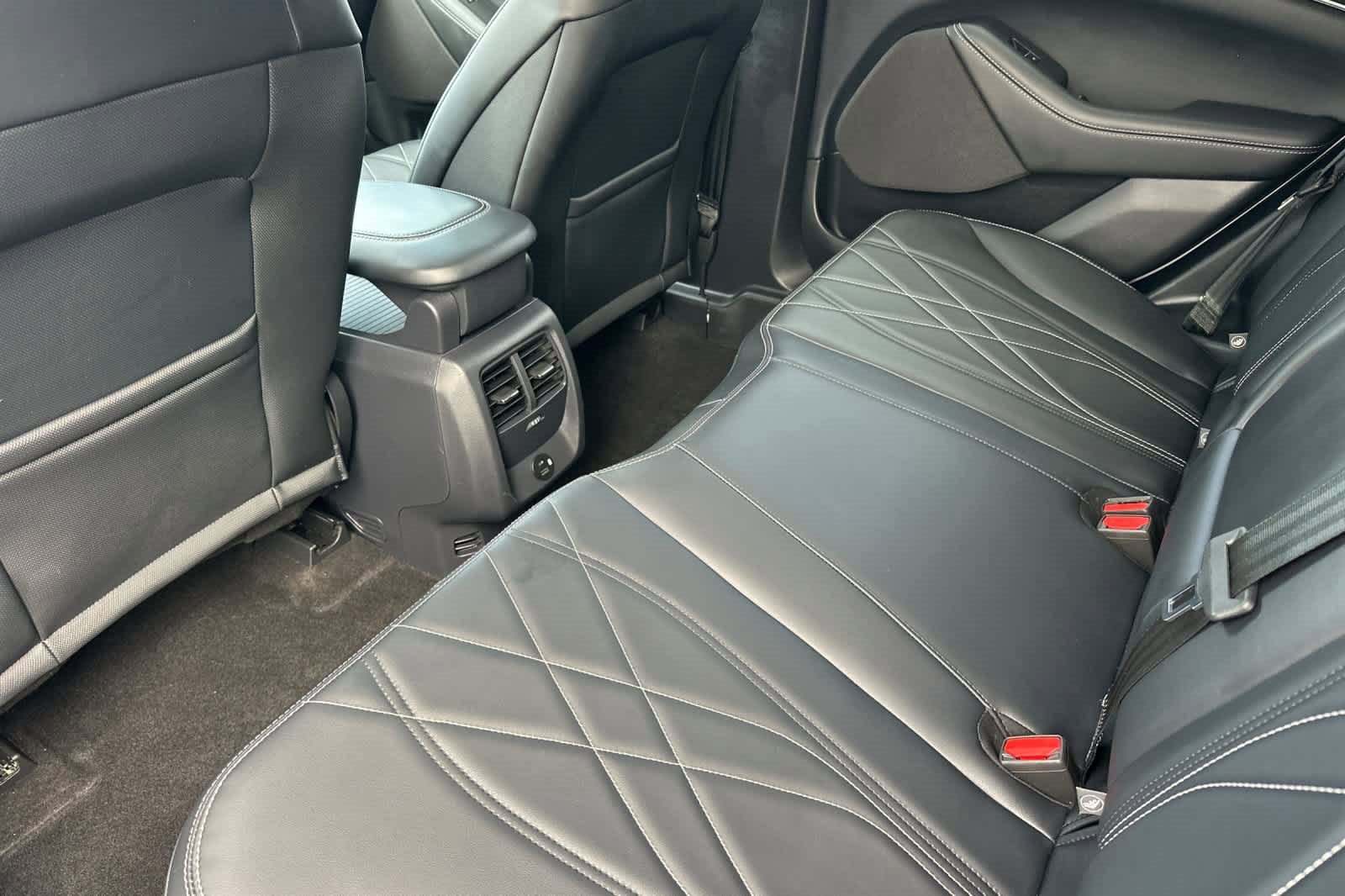 Certified 2022 Ford Mustang Mach-E Select image 4