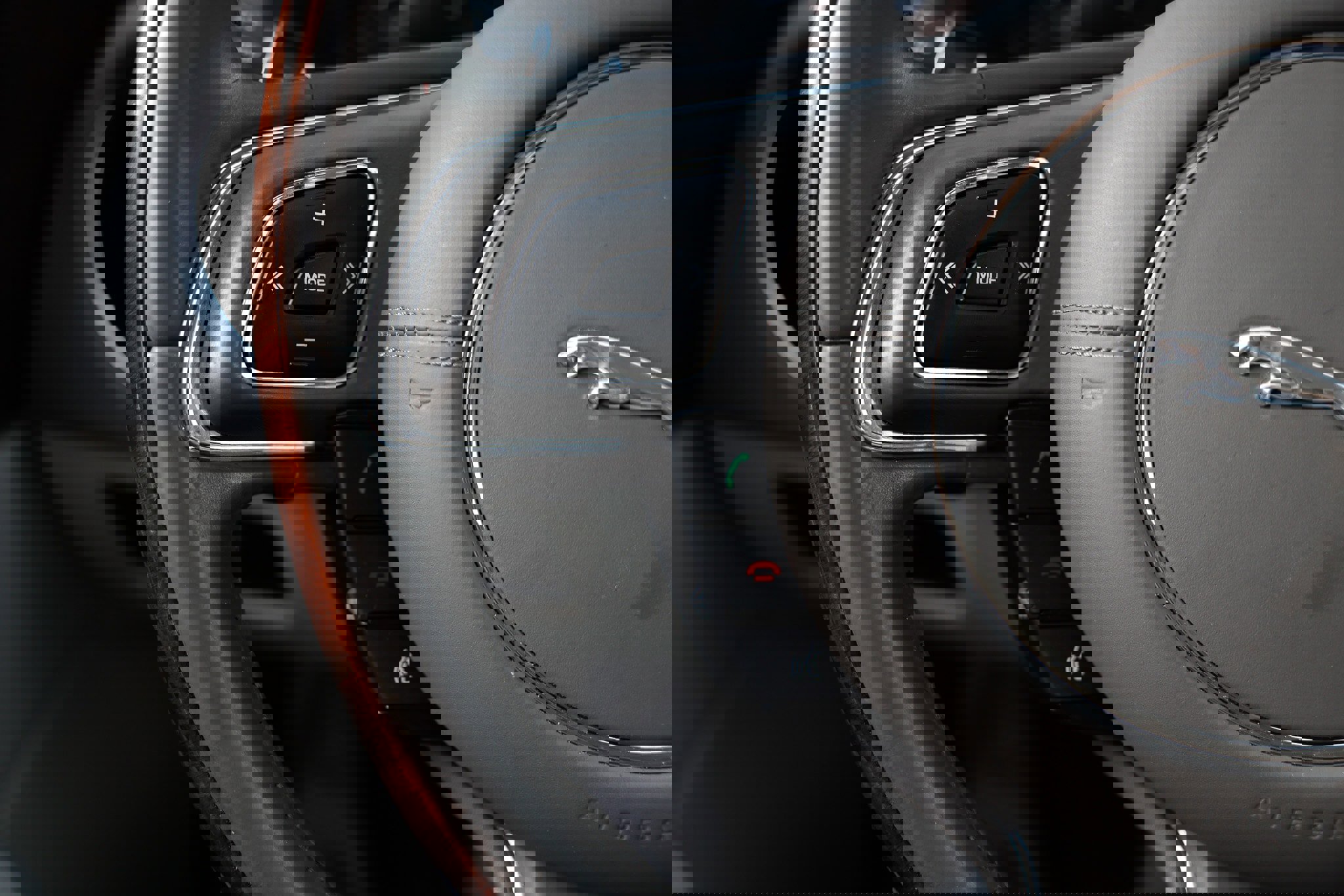 Used 2016 Jaguar XJ R-Sport image 26