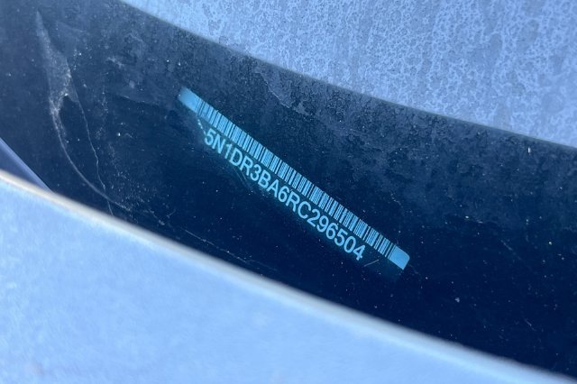Used 2024 Nissan Pathfinder SV FWD image 3