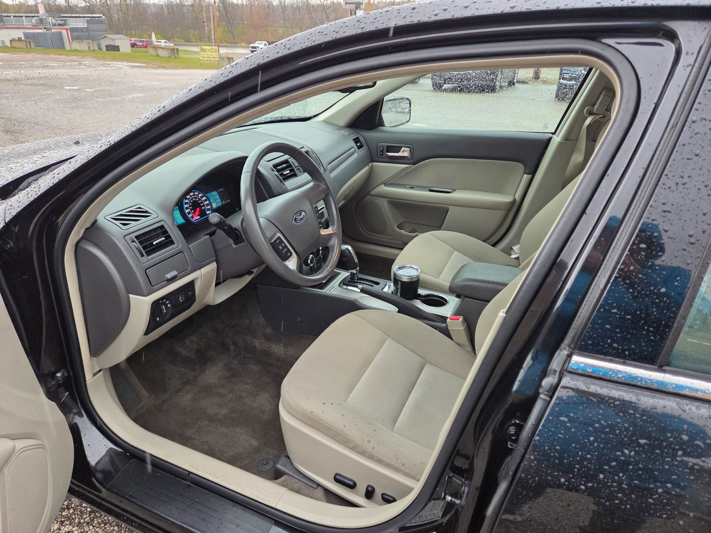 Used 2011 Ford Fusion Hybrid FWD image 14