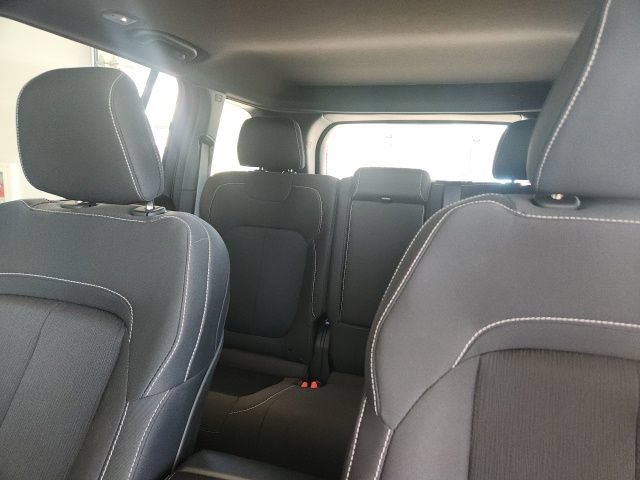 Certified 2024 Jeep Grand Cherokee Laredo X RWD image 35