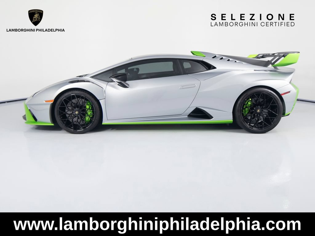Used 2023 Lamborghini Huracan STO RWD image 8