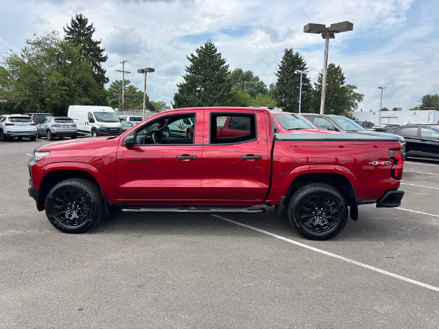 Used 2025 Chevrolet Colorado W/T w/ WT Custom Package AWD/4WD image 3