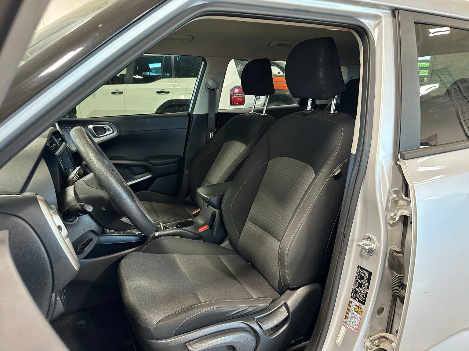Used 2020 Kia Soul S FWD image 11
