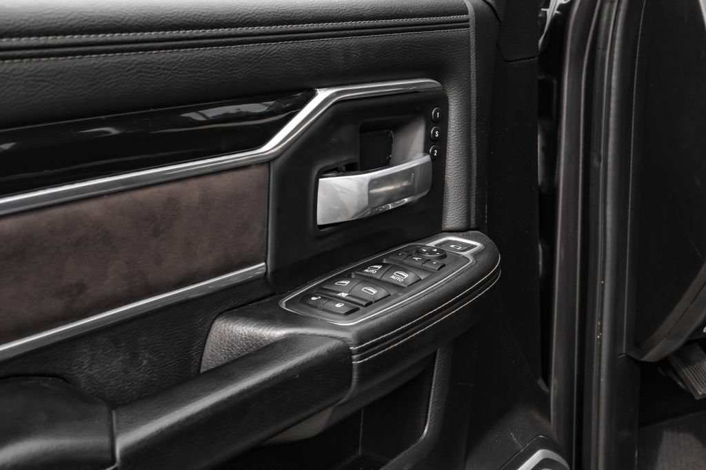 Used 2019 RAM 3500 Laramie AWD/4WD image 42