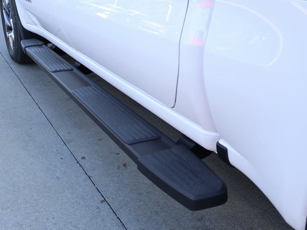 New 2025 GMC Sierra 1500 SLE image 9