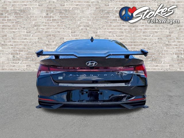 Used 2023 Hyundai Elantra SEL w/ Convenience Package FWD image 5