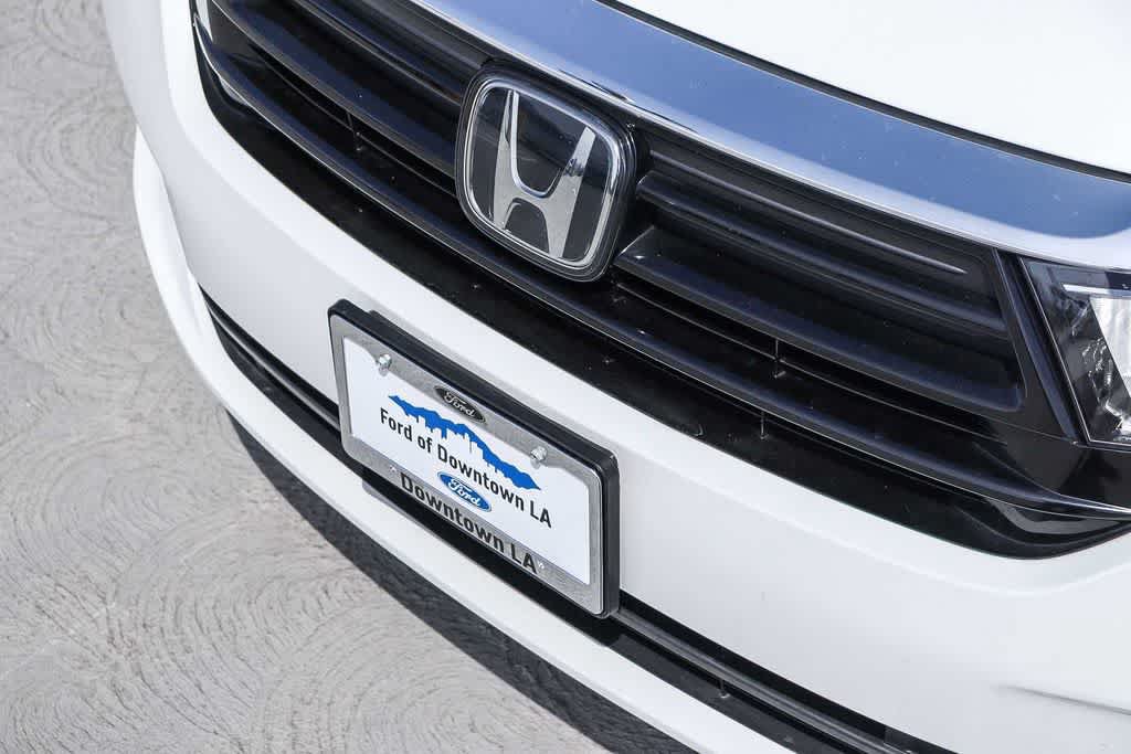 Used 2023 Honda Odyssey EX image 8