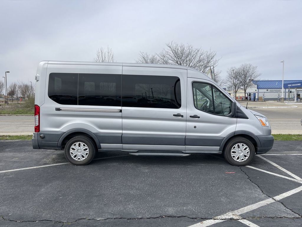 Used 2018 Ford Transit 350 XLT RWD image 5