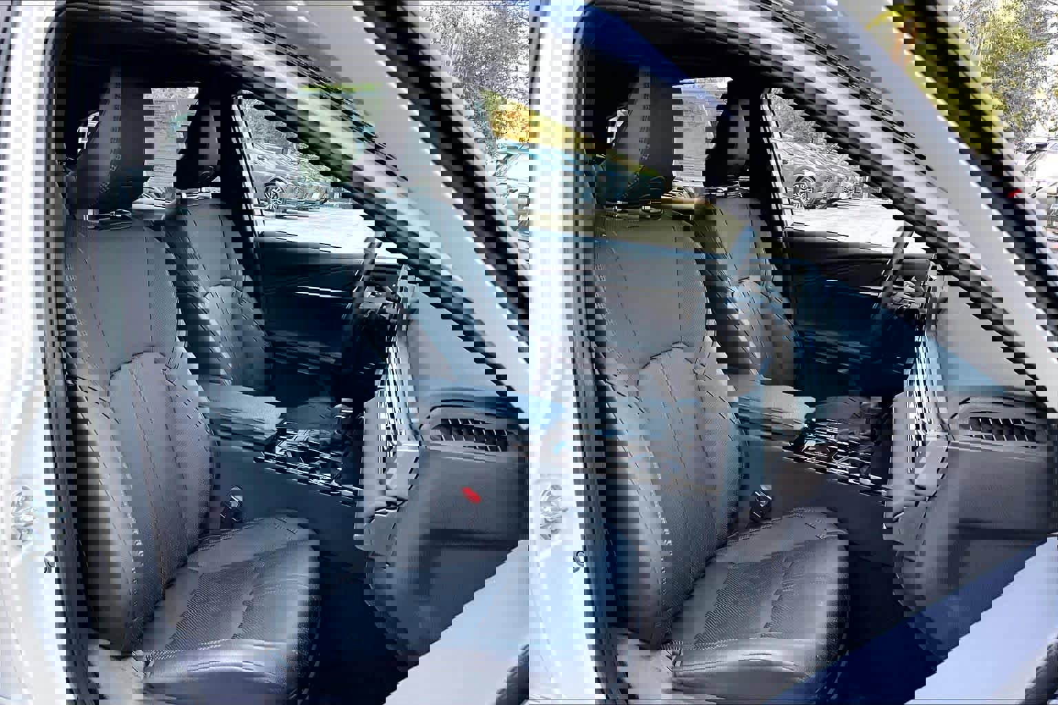 Used 2025 Toyota Camry XSE image 8