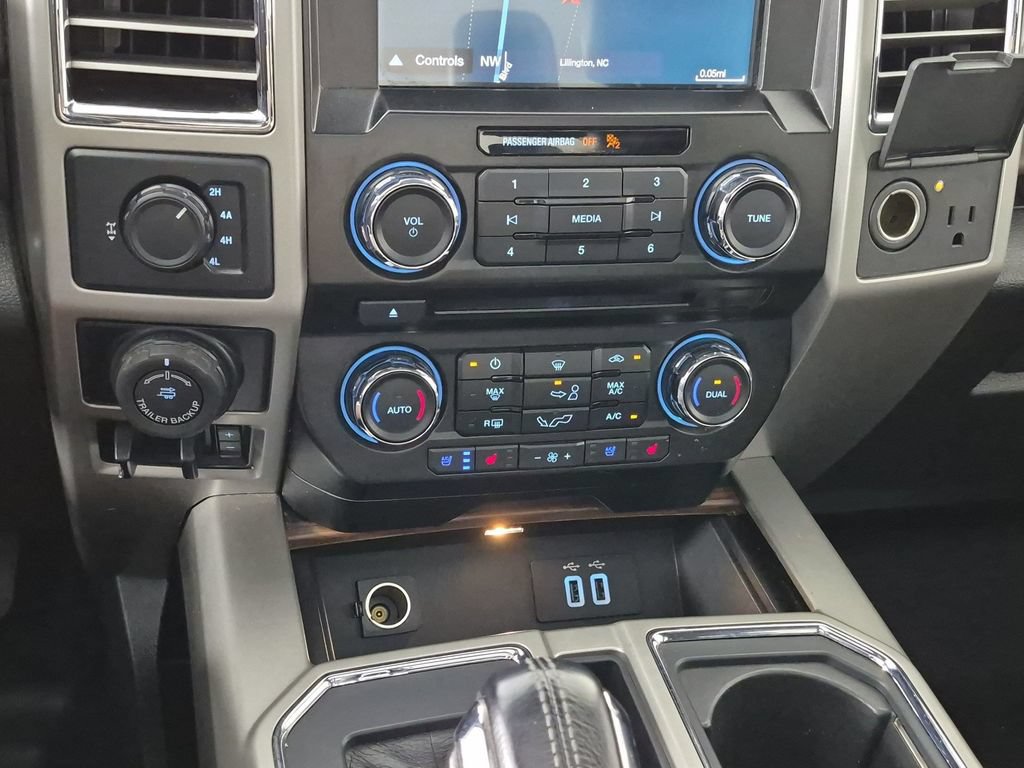 Used 2016 Ford F150 Lariat w/ Equipment Group 501A Mid AWD/4WD image 27