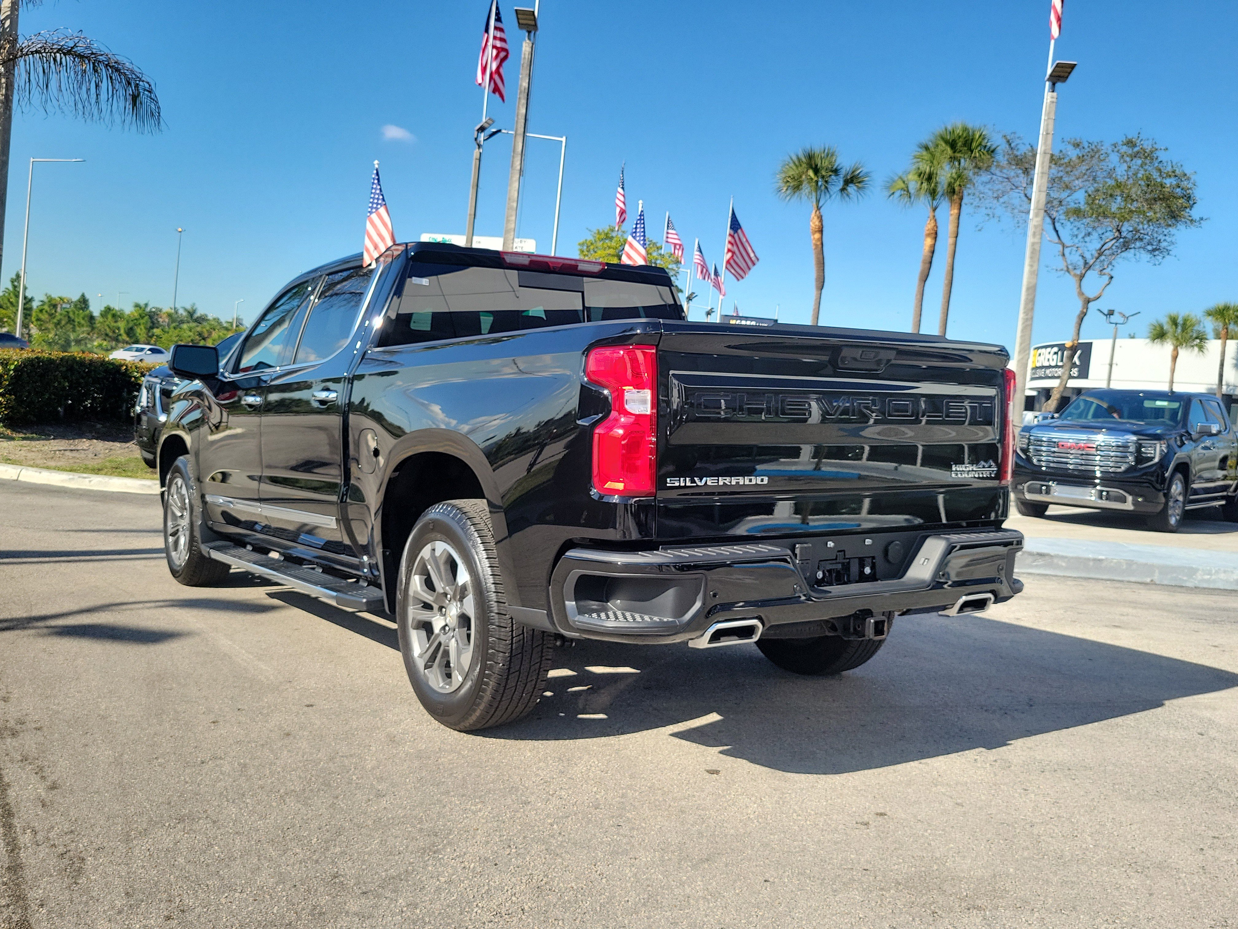 Used 2025 Chevrolet Silverado 1500 High Country image 7
