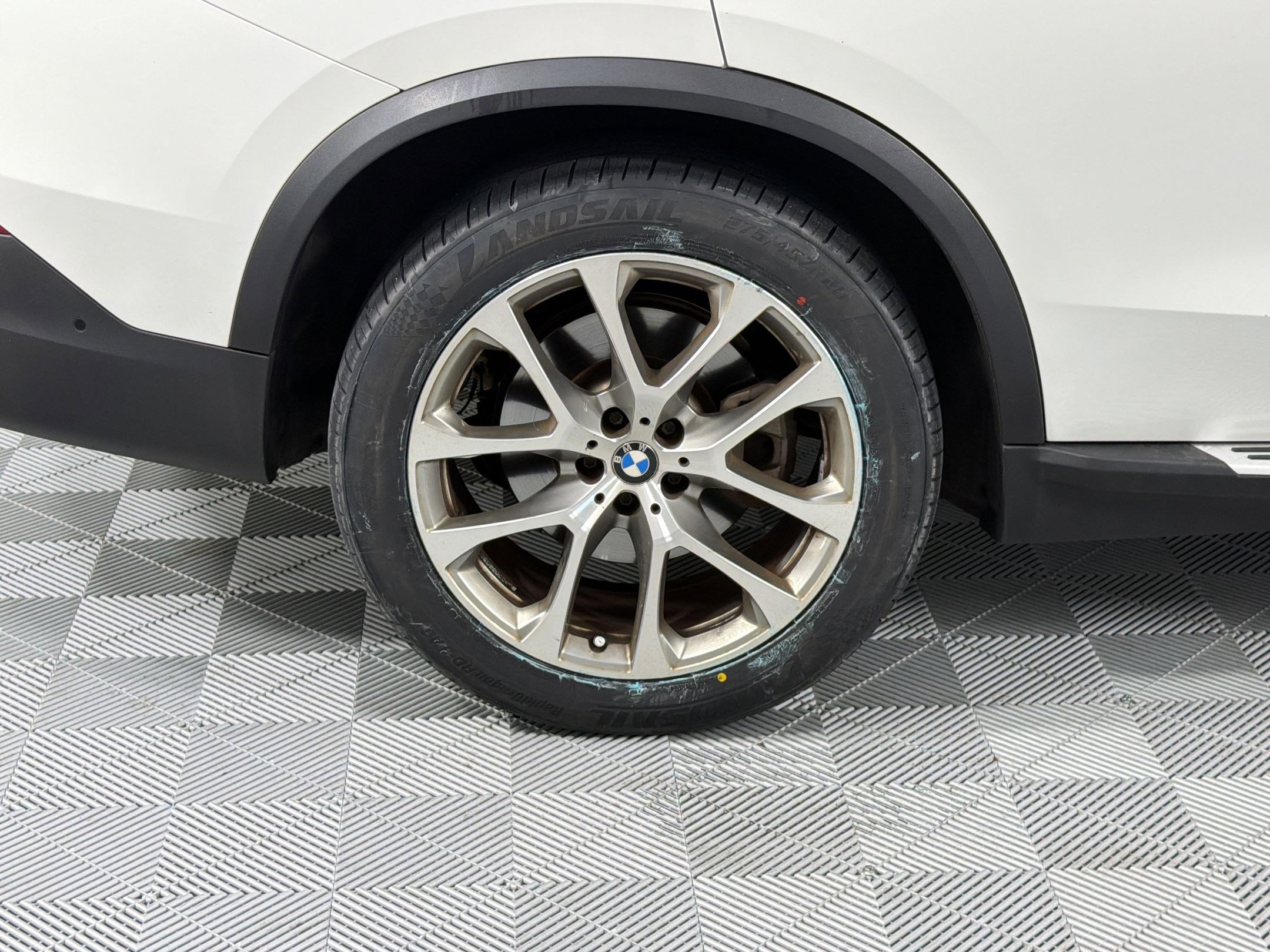 Used 2023 BMW X5 xDrive40i image 10