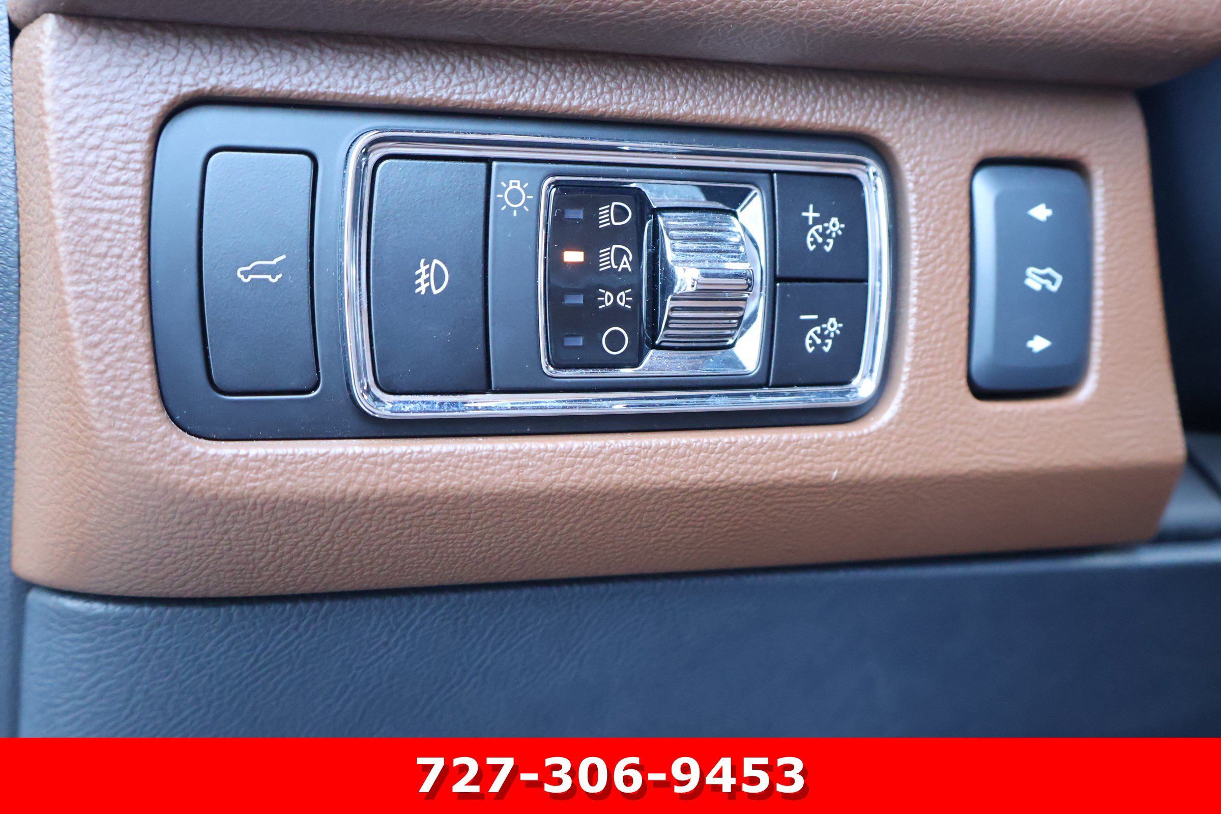 Used 2023 Lincoln Navigator L Reserve RWD image 24